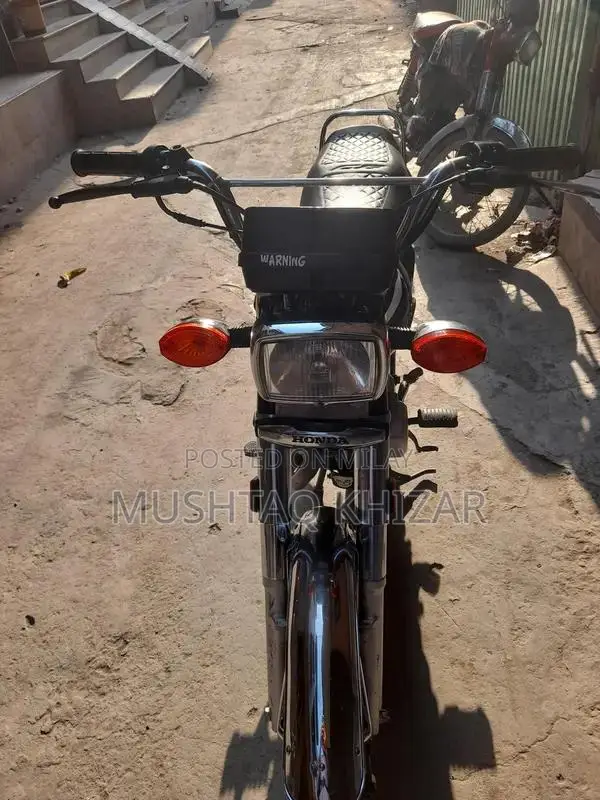 Honda 125cc Motorcycle - 2025 Model Urban Commuter