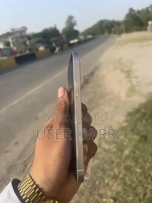 Apple iPhone 12 Pro Smartphone - Unlocked White Edition