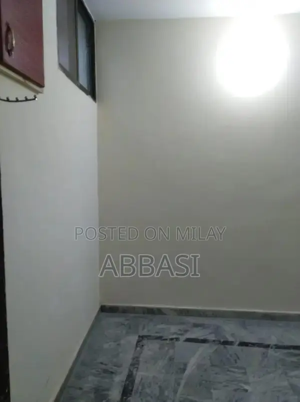 Ground Floor Rental - 3 Rooms with Kitchen and Bathroom