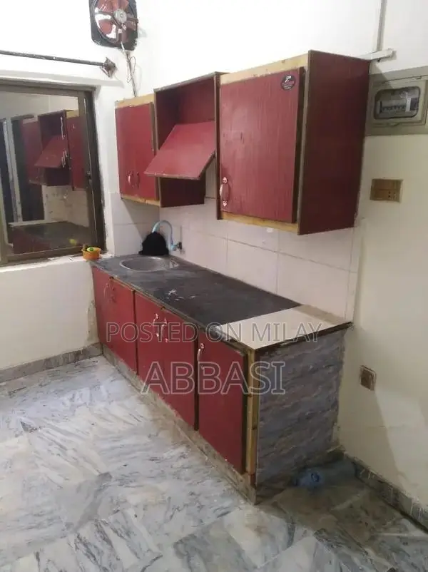 Ground Floor Rental - 3 Rooms with Kitchen and Bathroom