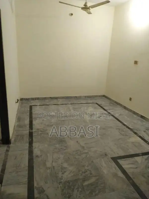 Ground Floor Rental - 3 Rooms with Kitchen and Bathroom