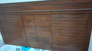 Matte Finish Semi-Solid Wood Bedroom Furniture Set