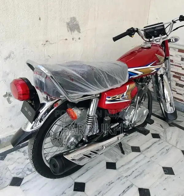 Honda 125 Motorcycle 2020 Model - Well-Maintained Condition