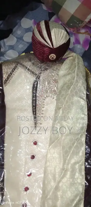 Maroon and White Men's Traditional Sherwani