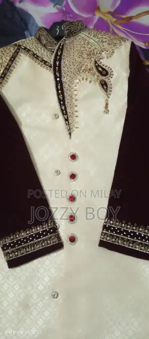 Maroon and White Men's Traditional Sherwani