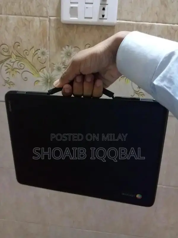 Lenovo N23 Chromebook - Dual-Core Processor, 4GB RAM, 16GB Storage