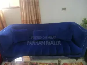 Photo - Solid Wood 5 Seater Furniture - Lightly Used, Excellent Condition