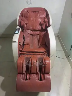 Photo - Full-Body Zero Gravity Electric Massage Chair with Heat Therapy