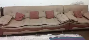 Classic Leather Sofa in Excellent Condition