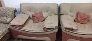 Classic Leather Sofa in Excellent Condition