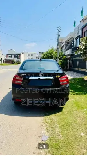 Honda City Sedan 2017 - Well-Maintained Compact Car