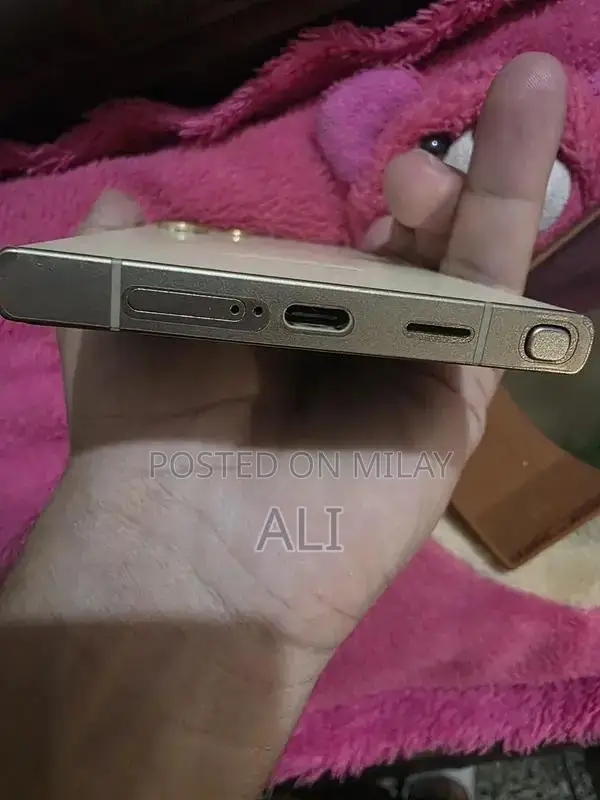 Samsung Galaxy S24 Ultra High-Performance Smartphone