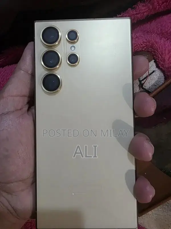 Samsung Galaxy S24 Ultra High-Performance Smartphone