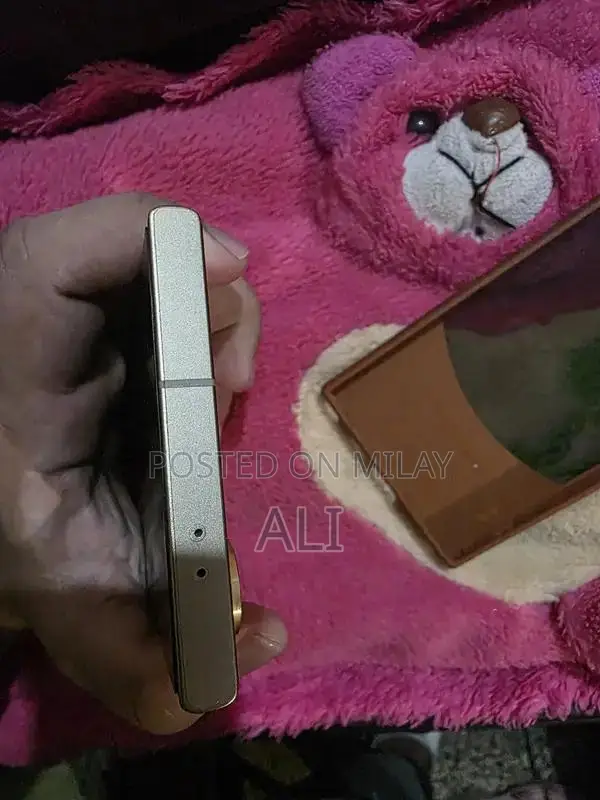 Samsung Galaxy S24 Ultra High-Performance Smartphone