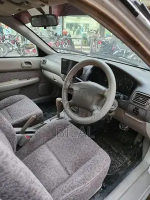 Photo - Toyota Corolla Sedan: Sleek and Efficient Compact Car