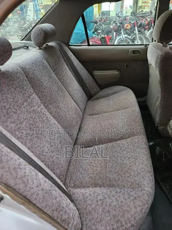 Toyota Corolla Sedan: Sleek and Efficient Compact Car