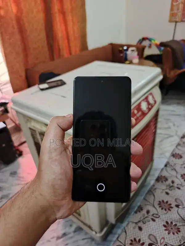 High-Performance 12GB RAM Flagship Gaming Smartphone