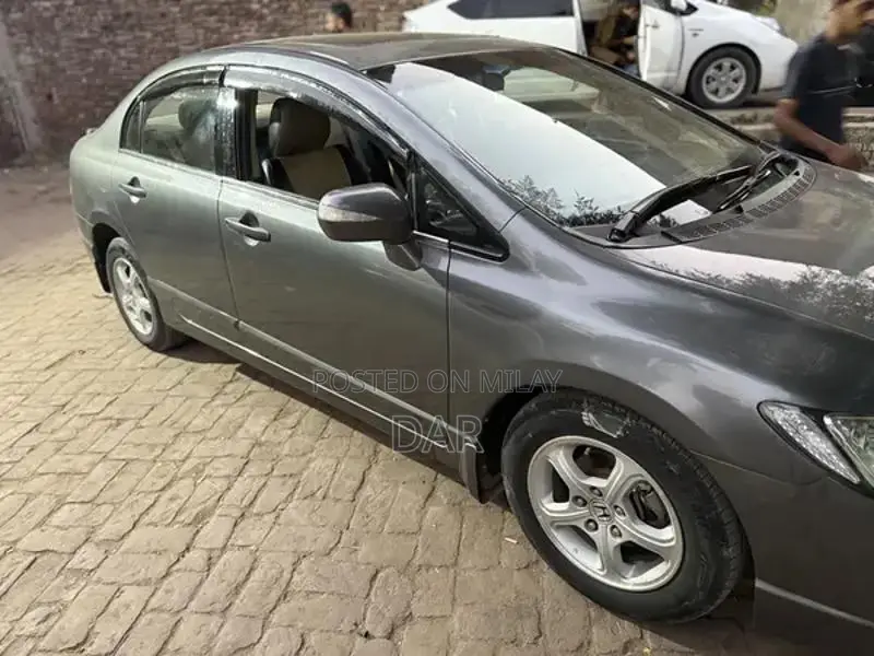 Reborn 12 Model Manual Sunroof Sedan with Full Maintenance