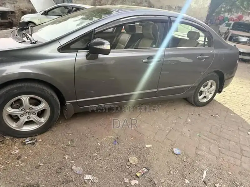 Reborn 12 Model Manual Sunroof Sedan with Full Maintenance