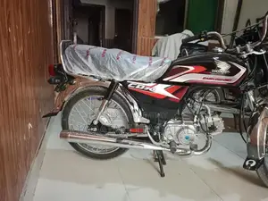 Honda 70 Motorcycle 2025 Edition - Showroom Condition