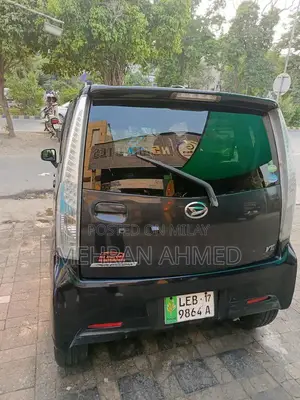 Move Custom RS 2014 Model Black Sedan