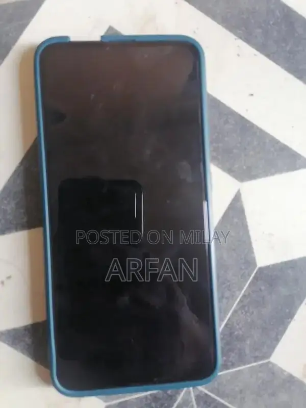 Mid-Range Smartphone with Multiple Features