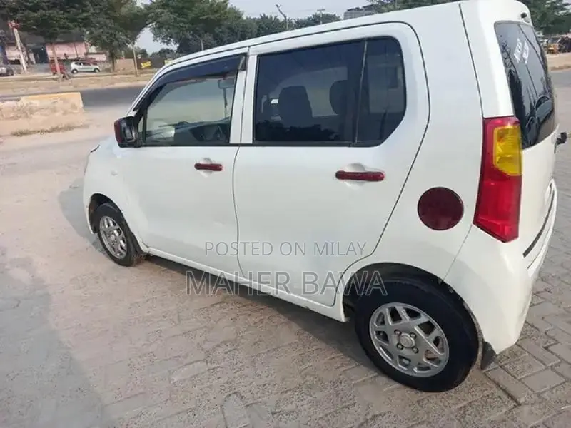 Suzuki Wagon R Compact Hatchback - Well-Maintained City Car