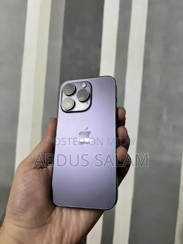Pro Model Smartphone - High Performance Purple Edition