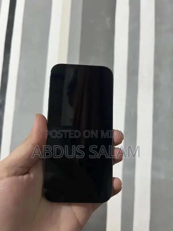 Pro Model Smartphone - High Performance Purple Edition