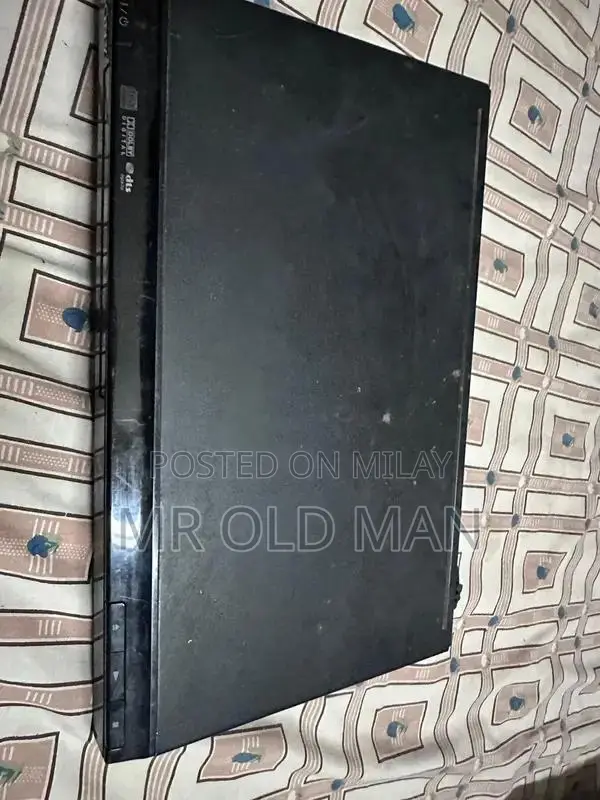 Sony DVD/CD Player with Dolby Vision and DTS Audio