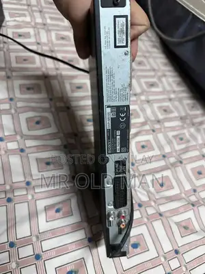 Sony DVD/CD Player with Dolby Vision and DTS Audio