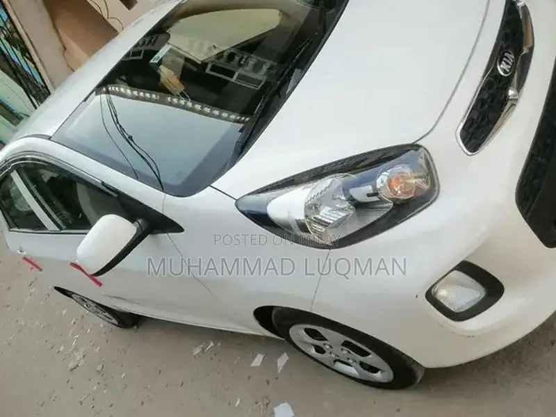 Kia Picanto 2022 Automatic Hatchback - White Full Option