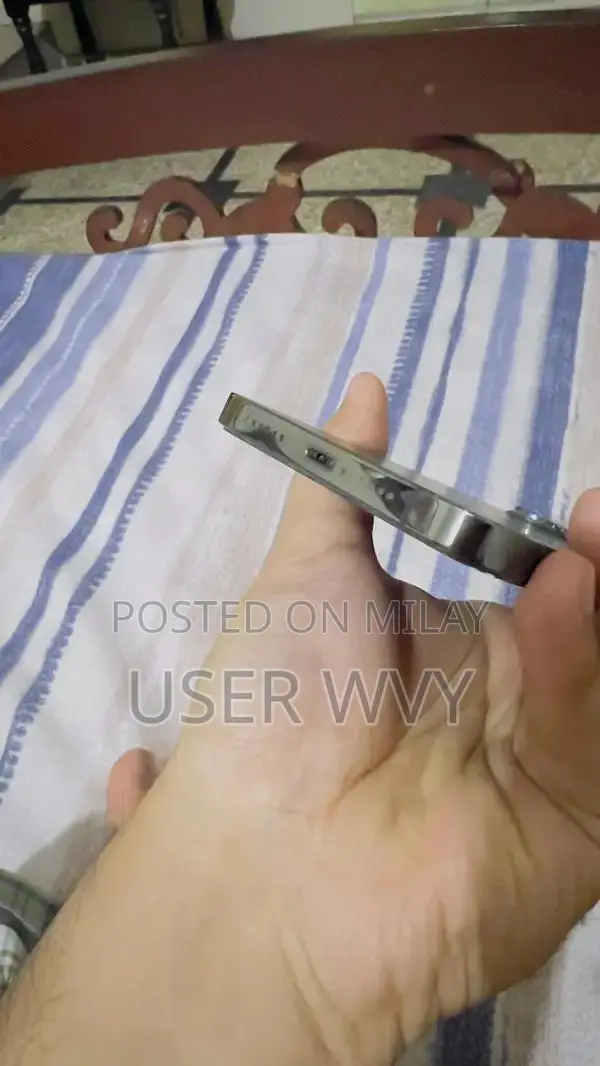 High-Performance Smartphone with Premium Features