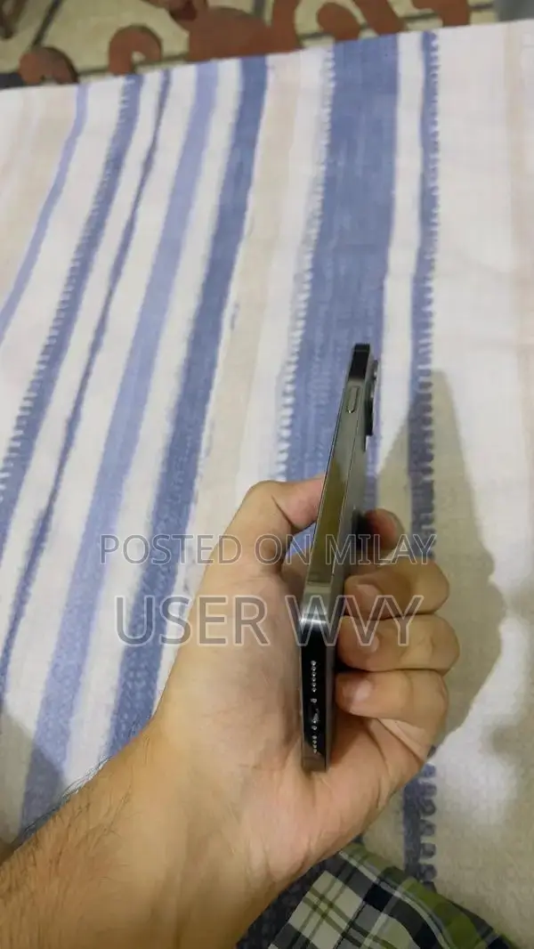 High-Performance Smartphone with Premium Features