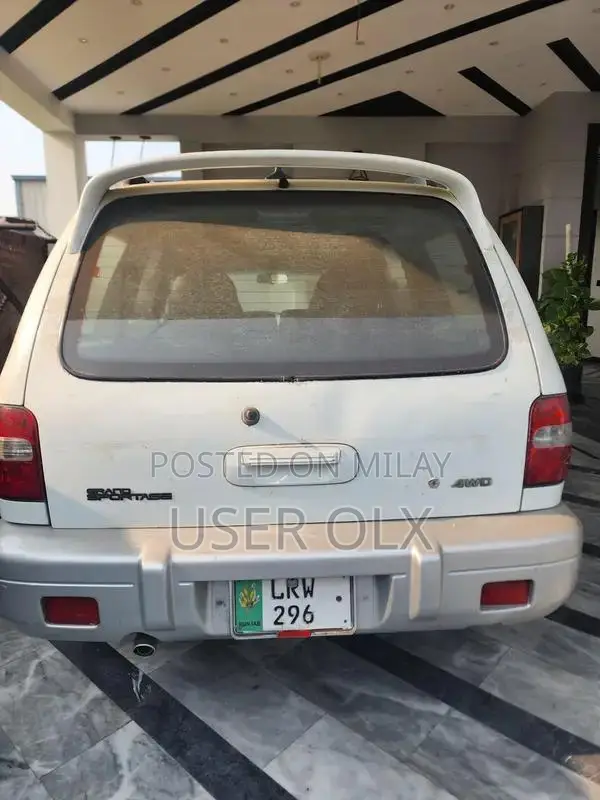 2004 Kia Sportage SUV Grand Model with Spacious Interior