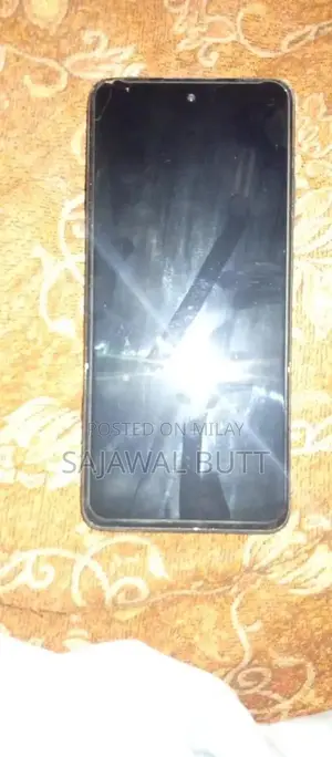 Motorola Smartphone 4GB RAM 64GB Storage Snapdragon Processor