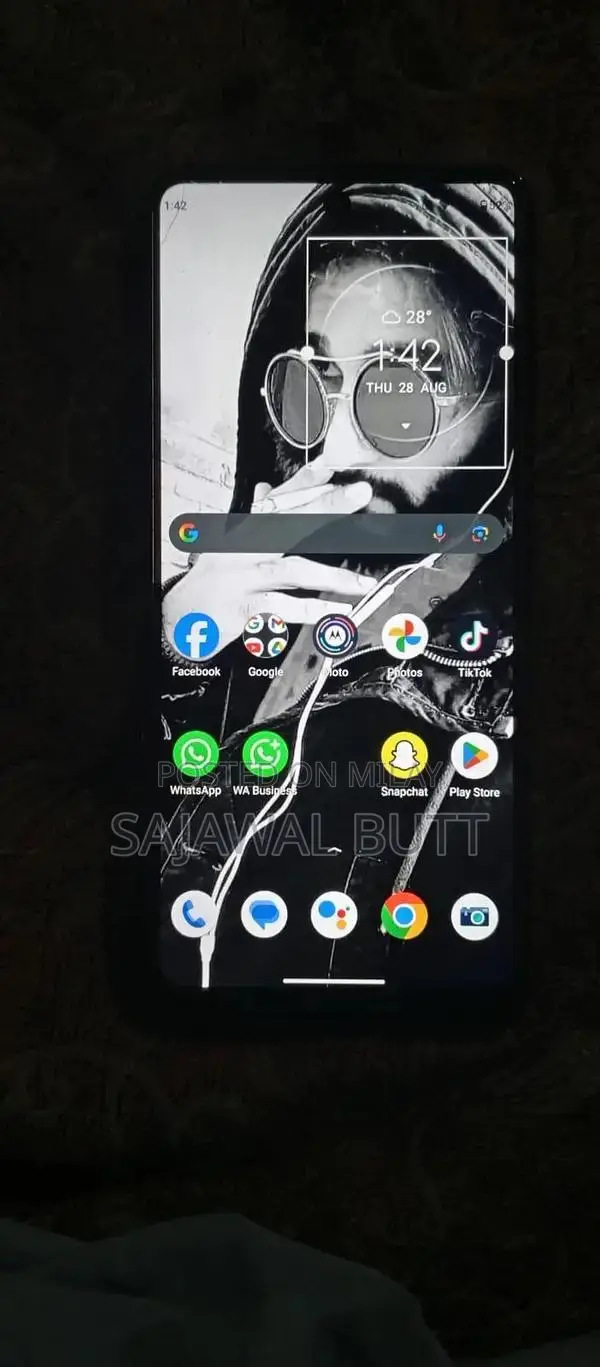 Motorola Smartphone 4GB RAM 64GB Storage Snapdragon Processor