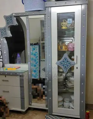 Gently Used Complete Bed Set in Excellent Condition