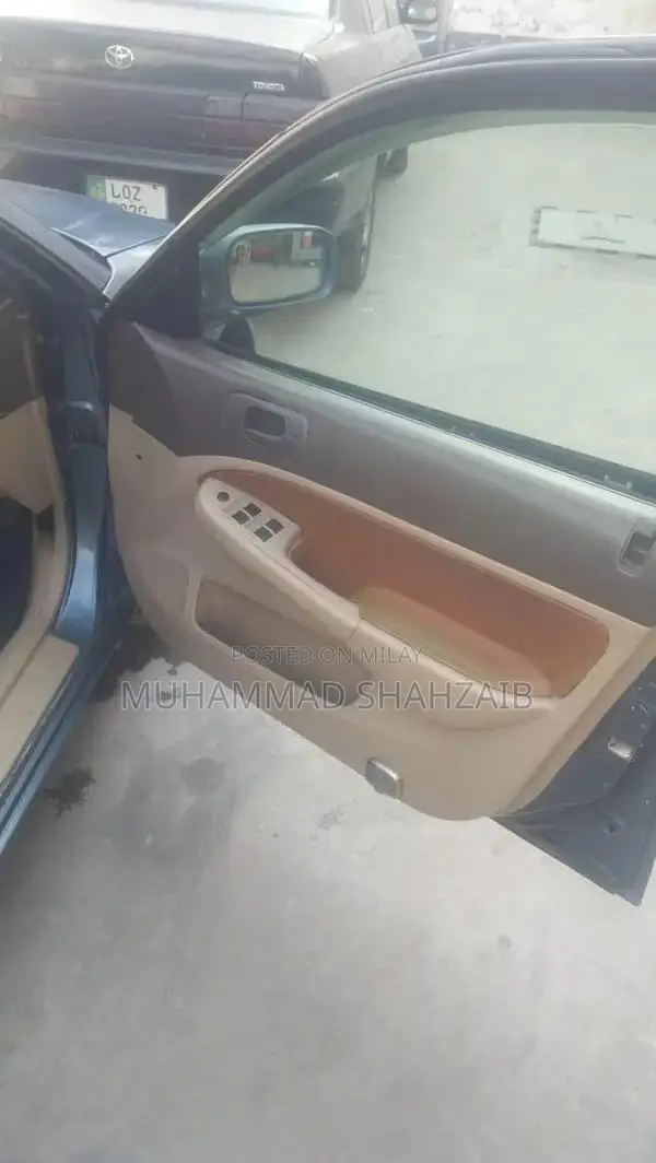 Honda Civic VTI Prosmatic Sedan - Reliable Compact Car