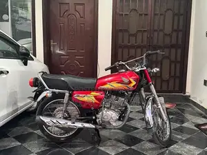 Honda CG 125 Motorcycle - 2021 Model, Low Mileage