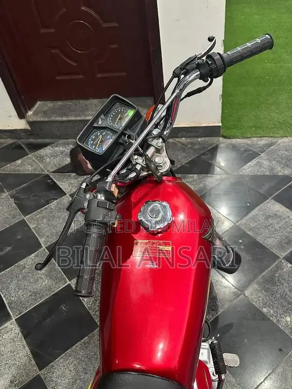 Honda CG 125 Motorcycle - 2021 Model, Low Mileage