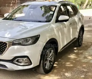 MG HS Trophy Edition 2022 Compact SUV