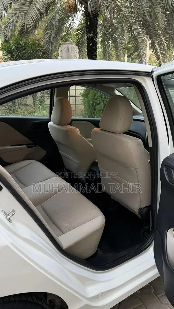 Honda City CVT Sedan - Smooth Automatic Transmission Compact Car