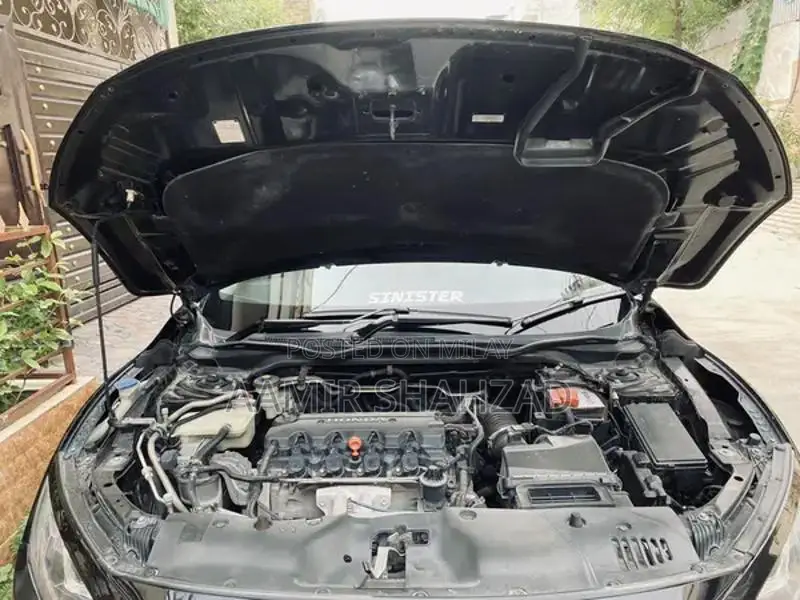 Honda Civic 1.8 Oriel I-VTEC Sedan - 2016 Model