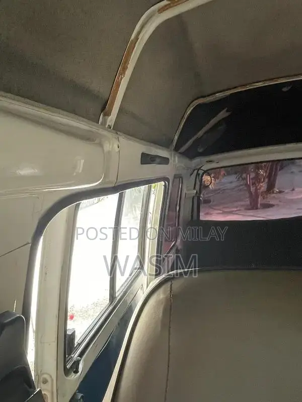 Suzuki Bolan 2012 Mukki Frame Genuine Condition Vehicle