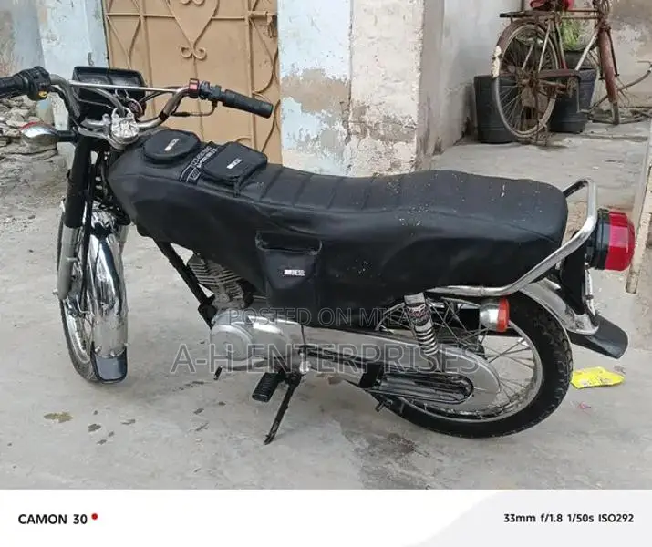 Honda CG-125 Motorcycle - Low Mileage Mint Condition