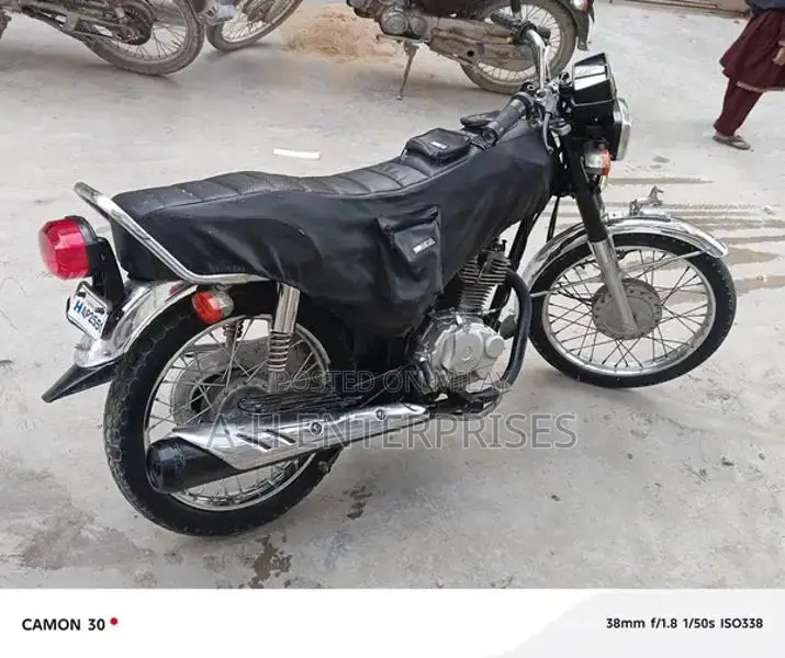 Honda CG-125 Motorcycle - Low Mileage Mint Condition