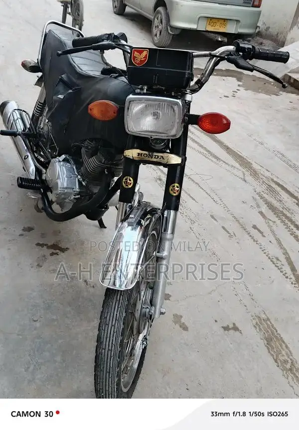 Honda CG-125 Motorcycle - Low Mileage Mint Condition