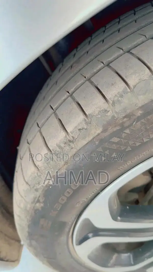 Honda Vezel 2014 - Reliable Compact SUV with Good Condition