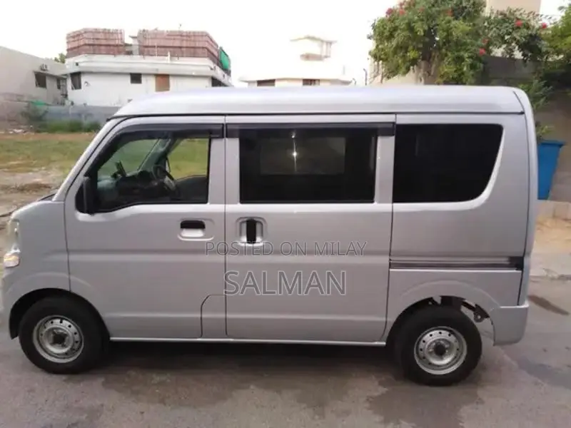 Nissan Clipper 2015 Sedan - Low Mileage Home-Used Vehicle